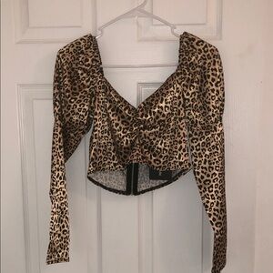 Leopard top